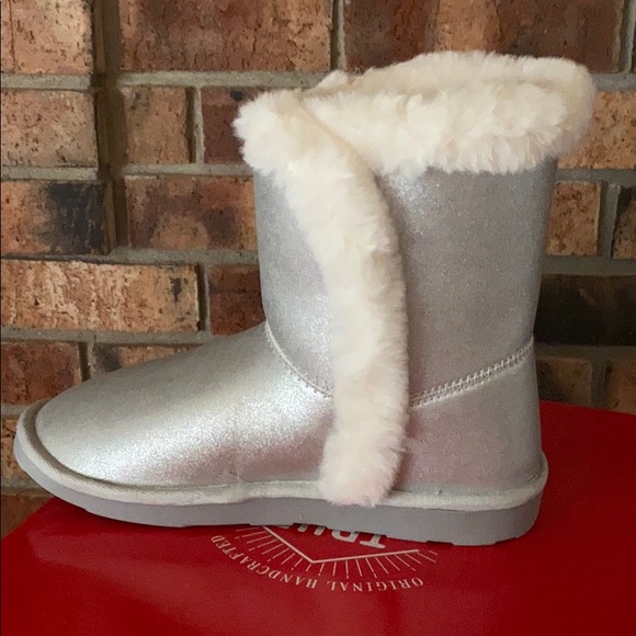 True Craft Youth Silver Boots NIB Sz 5 - Picture 4 of 7